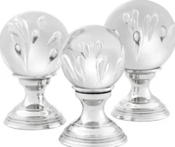 Casa Padrino Luxus Wohnzimmer Deko 3er Set Silber - Glas Kugeln mit Messing Sockel