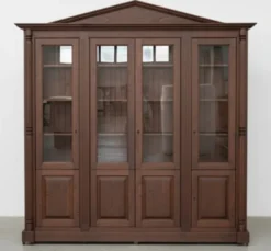 Casa Padrino Vitrine im Landhausstil mit 4 Glastüren, 230 x 38 x 215 cm