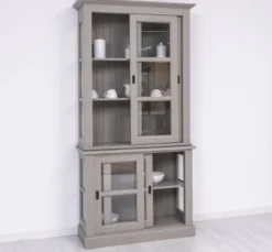 Casa Padrino Vitrine im Landhausstil mit 2 Türen, 110 x 47 x 220 cm