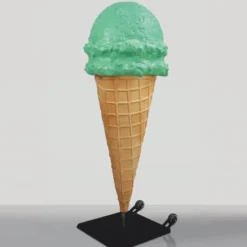 Casa Padrino XXL Deko Eis im Hörnchen Grün / Naturfarben / Schwarz H. 140 cm - Eisdielen Dekoration