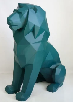 Casa Padrino XXL Deko Skulptur Löwe Grün H. 135 cm - Abstrakte Garten Deko Figur
