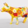 Casa Padrino XXL Deko Skulptur Kuh Gelb / Bunt 220 cm - Lebensgroße Garten Figur