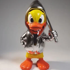 Casa Padrino XXL Deko Skulptur Ente Silber / Gelb / Orange H. 165 cm - Deko Figur