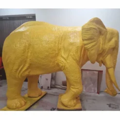Casa Padrino XXL Deko Skulptur Elefant Gelb 410 cm - Riesige Garten Deko Figur