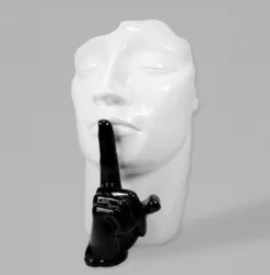 Casa Padrino XXL Deko Skulptur Weiß / Schwarz H. 140 cm