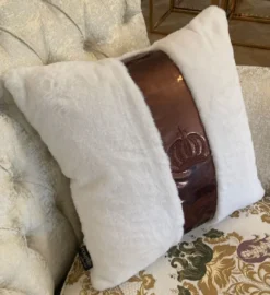 Harald Glööckler Luxus Deko Kissen Pompöös by Casa Padrino Weiß / Bronze - Glööckler Kissen - Designer Zierkissen - Harald Glööckler Designer Deko Accessoires