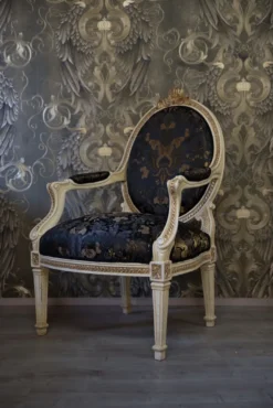 Pompöös by Casa Padrino Barock Wohnzimmer Set Creme / Oliv mit goldenem Muster - Pompööse Barock Wohnzimmermöbel designed by Harald Glööckler