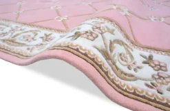 Pompöös by Casa Padrino Luxus Barock Teppich Krone von Harald Glööckler Rosa / Weiß / Braun 200 x 300 cm