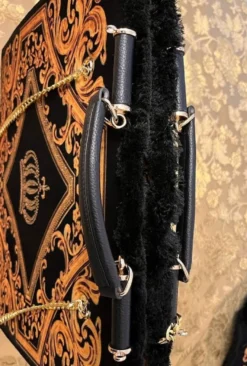 Pompöös by Casa Padrino Luxus Damen Handtasche Krone und Glitzersteine Schwarz / Gold 43 x H. 43 cm - designed by Harald Glööckler