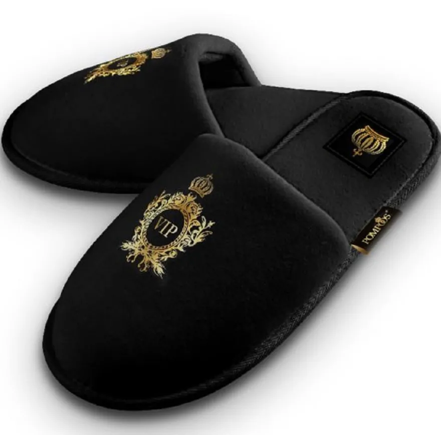 Pompöös by Casa Padrino Luxus Herren VIP Hotelslipper mit Krone Schwarz / Gold - designed by Harald Glööckler