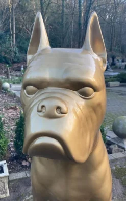 Riesige XXL Boxer Skulptur Gold 190 x H. 173 cm - Wetterbeständige Deko Gartenskulptur - Gartendeko Tierfigur Hunde Skulptur Hund